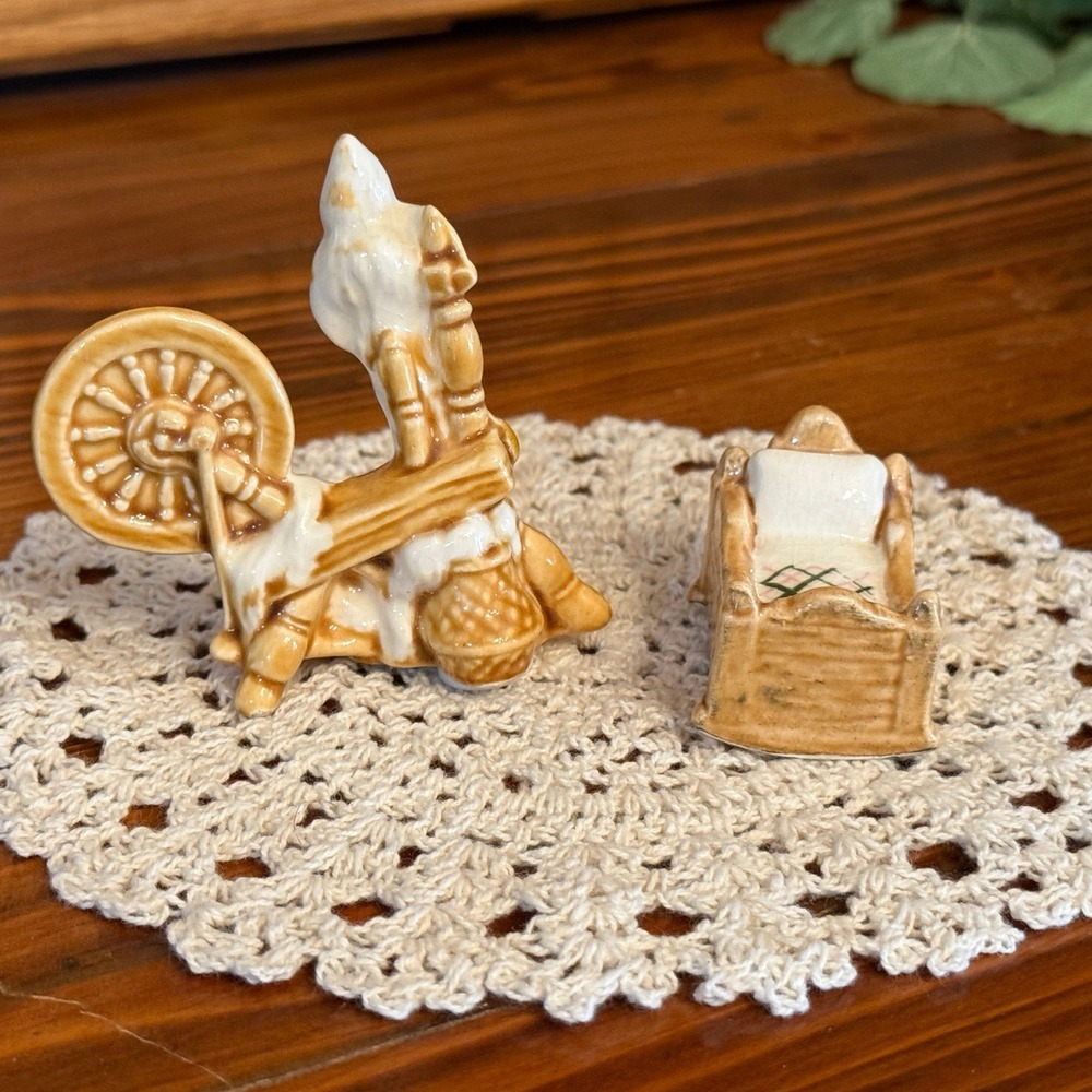 Vintage Spinning Wheel and Cradle Salt and Pepper Shakers Tan White Ceramic Set